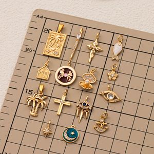 Spot bricolage chaîne vivante de base croix soleil et lune pendentif collier four cuivre plaqué or 18 carats préservation de la couleur - Product Image 4