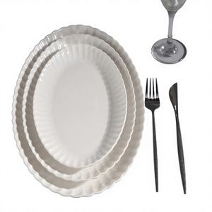 Juego de Vajilla de Porcelana de Lujo Estilo Nórdico Occidental, Fabricación China, Personalizable OEM, con Grabado Duradero para Uso en el Hogar y Bodas - Product Image 1