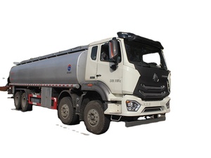 Camion de transport de liquides Sinotruk HOWO 26CBM SCS5313TGYZZ6 - Product Image 1