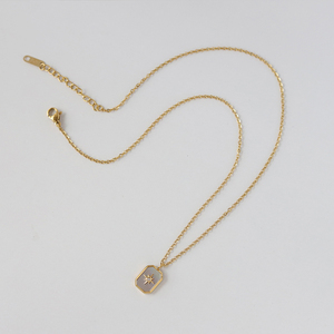 Collar de acero inoxidable chapado en oro de 18K para mujer, colgante de concha blanca geométrica, Estrella del Norte - Product Image 6