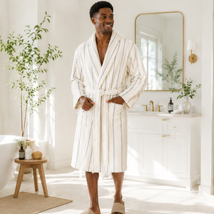 100% Cotton Soft Terry Luxury Eco-Friendly V-neck <strong>Men's</strong> Bathrobe with Embossed Logo Printing Wholesale OEM Service - Product Image 2