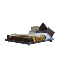 Modernes Queen-Stoffbett mit Massivholzrahmen und weichem Bettdesign – Apartment-Schlafzimmermöbel im Sonderangebot