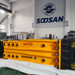 Martillo Hidráulico Tipo Caja SOOSAN SB180, Suministro Directo de Fábrica, Garantía de Un Año, Características Estándar Incluidas - Product Image 1
