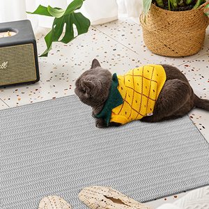 Tapis de salle de bain style bohème, 100% tissé, imprimé géométrique animal noir, réversible, tissage en coton avec pompons, fabrication mécanique - Product Image 6