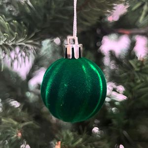 6 cm boules de décoration de noël boules de <span class=keywords><strong>pompon</strong></span> peintes en plastique arbre de noël boule suspendue ornement suspendu décoration de scène - Product Image 5