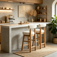 Tabouret de bar Wabi-Sabi Japandi en chêne naturel, écologique et durable, avec dossier cylindrique en tissu bouclé crème Teddy, pour la maison, le bar et l'hôtel
