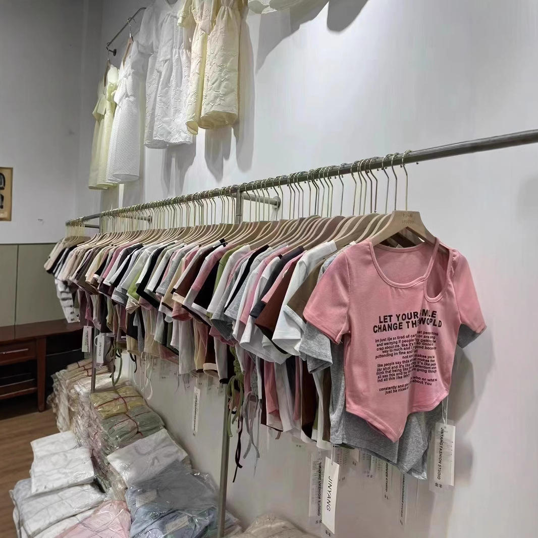 Transforma tu inventario con los elegantes ropa de moda única para