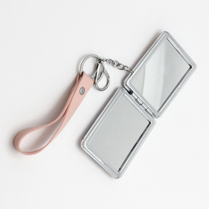 Tùy Chỉnh Xách Tay Logo Rhinestone Vẻ Đẹp Gương Hai Mặt Gấp Túi Trang Điểm Gương Với Keychain - Product Image 4