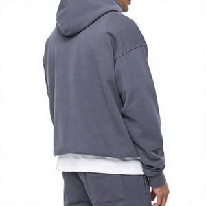 Ensemble de survêtement à capuche pour homme, couleur unie, coton, manches longues, coupe décontractée ample avec poches latérales pour la saison d'automne - Product Image 3