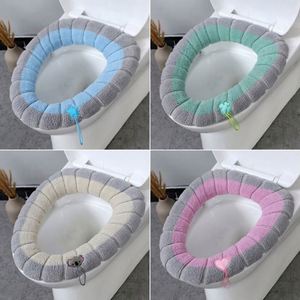 Housse de siège de toilette universelle, coussin WC doux et chaud pour l'hiver, coussin de salle de bain en forme de O avec poignée, accessoires de salle de bain pour garder au chaud en hiver - Product Image 2
