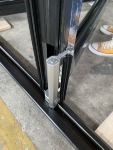 Porta in alluminio bi fold <span class=keywords><strong>porte</strong></span> <span class=keywords><strong>balcone</strong></span> bifolding formato personalizzato big piega <span class=keywords><strong>porte</strong></span> - Product Image 3