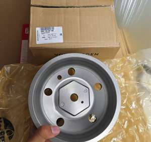 مناسب لسيارات أودي S4 S5 Q7 A8 Q8 وفولكس فاجن باسات، بكرة عمود المرفق، شداد بكرة عمود المرفق 06M105251 BE - Product Image 1