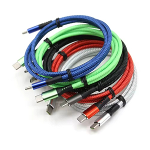 Câble de chargeur tressé 60w <span class=keywords><strong>avec</strong></span> boîte de vente au détail Type c à câble de données de type c pour <span class=keywords><strong>iphone</strong></span> 15 16pro 16pro Max câble Usb-c à charge rapide - Product Image 3