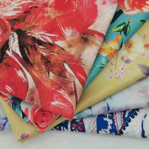 Tela <span class=keywords><strong>de</strong></span> satén sedoso Armany sin MOQ para pijamas, faldas y vestidos, con estampado digital <span class=keywords><strong>de</strong></span> seda, poliéster y elastano - Product Image 1