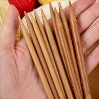 Lot de 75 aiguilles à tricoter courtes en bambou carbonisé de 15 cm/5,91 po pour fils épais, idéales pour les pulls, portables et écologiques