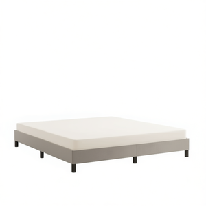 Base de Cama Tapizada en Terciopelo Gris Claro, Diseño Moderno y Suave - Product Image 1