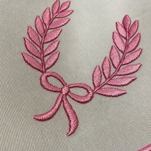 Serviettes en coton et lin faites à la main en gros, logo personnalisé, monogramme brodé, lin naturel avec certification OEKO-Tex, 60x60cm, durables pour les mariages - Product Image 3