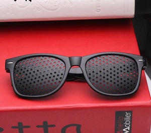 Wholesale Benola Model 6818s Unisex Customized Logo <b>for</b> Gift or Party Pinhole Promotional <b>Sunglasses</b> - Product Image 6