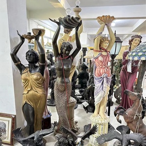 Yunan tanrıçası Hecate reçine heykeli özelleştirilmiş otel heykeli bahçe heykeli çim koleksiyonu lüks ayakta Lady reçine sanat heykelcik - Product Image 1