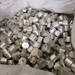 High Purity 99.90% 99.95% 99.98% 99.99% Magnesium <b>Ingot</b> Factory Price Magnesium Alloy <b>Ingot</b> - Product Image 3