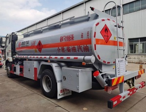 Camion-citerne FAW 15000L, réservoir en alliage d'aluminium, véhicule de transport de liquides inflammables, capable de fournir du carburant à d'autres équipements - Product Image 4