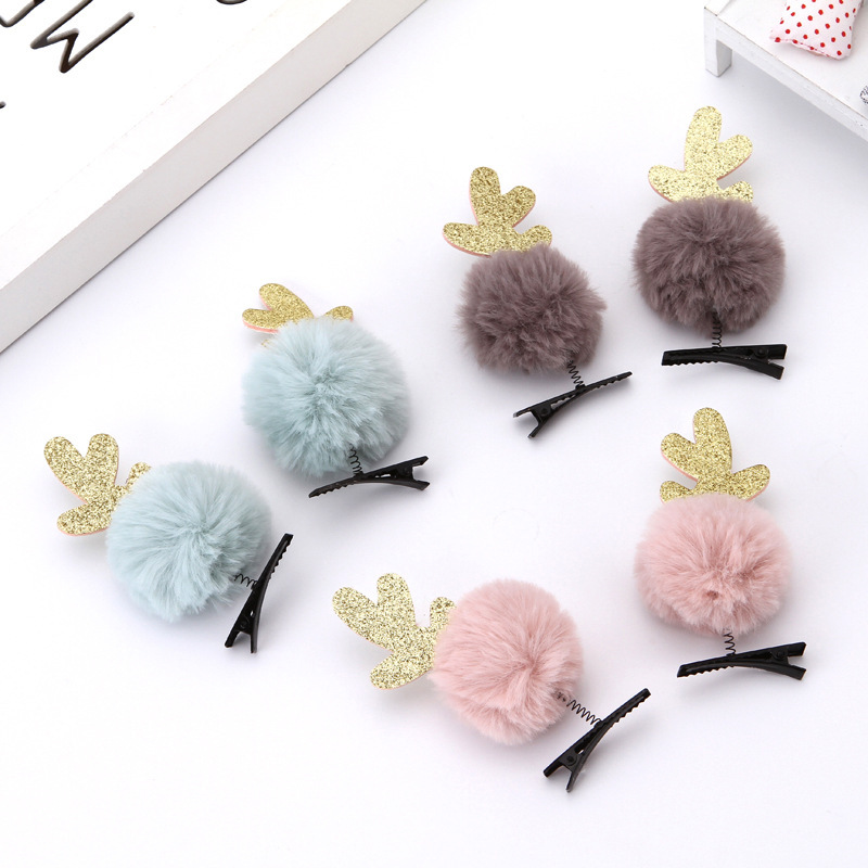 1 pair of small hair clips with ears (random)