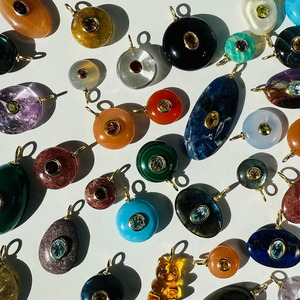 Европейский американский популярный арбуз кристалл порошок лазурит Малахитовый синий Агат черный нефрит кулон позолоченный - Product Image 1