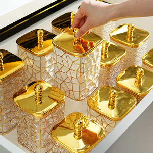 YHYP Vente chaude transfrontalière Décoration Contenants de rangement pour bonbons en plastique bronzé scellés avec couvercles pour la décoration de la maison Cuisine - Product Image 1