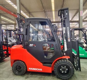 Montacargas HANGCHA CPCD30 de 3 Toneladas con Certificación CE, Hidráulico, Diésel, para Logística en Puertos y Almacenes, con Pinza para Rollos de Papel y Mástil de Dos Etapas - Product Image 4