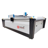 Équipement de découpe CNC à haute vitesse avec couteau vibrant, zone de travail 1300*900, pour la découpe de cuir, tapis, semelles, portefeuilles et formes personnalisées