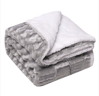Couverture en molleton d'agneau transfrontalier à double couche en fausse fourrure épaissie en peluche solide dos impression tie-dye fleur PV-polaire