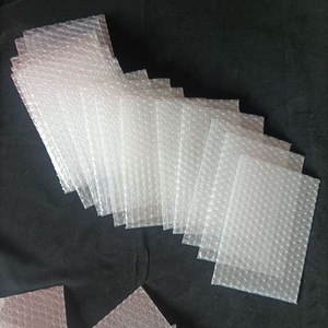 Coussinets en film bulle transparent rectangulaires en LDPE, matériau d'emballage antichoc pour la protection des envois express - Product Image 1
