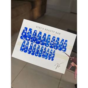 Cloud Nails - Set de 20 Uñas Postizas con Diseños Azules Pintados a Mano, Tamaños 0-9, Incluye Empujador de Cutículas, Pulidor y Pegamento para Uñas - Product Image 3