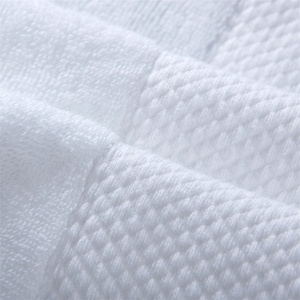 Ropa de Cama para Hotel, Toallas 100% Algodón, 16S, Borde de Satén en Espiral, Toallas Blancas al por Mayor para Casas de Huéspedes, Hoteles y Salones de Belleza, China - Product Image 5
