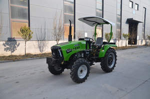 Venta al por mayor de cuatro ruedas 4x4 compacto Mini Tractores de jardín agrícola con cortacésped - Product Image 6