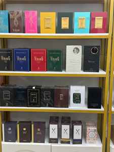 <span class=keywords><strong>Eau</strong></span> <span class=keywords><strong>De</strong></span> <span class=keywords><strong>Parfum</strong></span> Classique <span class=keywords><strong>Bois</strong></span> Spicy Fruité <span class=keywords><strong>de</strong></span> Qualité Supérieure, Modèle à Succès Longue Tenue, Vente en Gros Directe Usine Source - Product Image 5