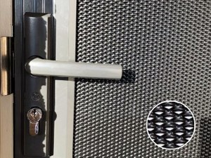 Rete di Sicurezza in Alluminio DVA a Visione Unidirezionale per il Mercato Australiano, Anti-Pioggia, Rivestita in PVDF/Polvere, con Servizio di Piegatura e Taglio - Product Image 4