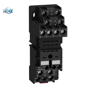 Relais intermédiaire RXZE2M114, socle de relais enfichable, contacts mixtes, 10 A 250 V, fixation par vis, pour relais RXM2 ou RXM4 - Product Image 1