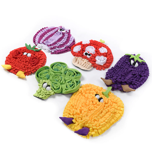 Tapis interactif pour chien, tapis de reniflement pour animaux de compagnie, tapis anti-stress pour animaux, tapis de reniflement pour l'alimentation lente et la dissimulation de nourriture, série Légumes - Product Image 1