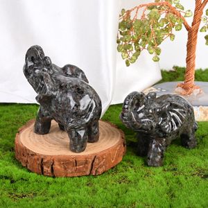 Venta al por mayor de cristal de Yooperlite de alta calidad de la marca CHUSE, con forma de elefante, tallado a mano con grabado, para decoraciones de Reiki. - Product Image 3
