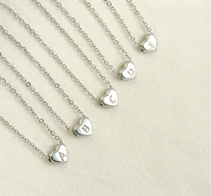 Minimalist Style Stainless Steel Heart-shaped Necklace Titanium Steel 26 English Letters Pendant Woman Collarbone Chain