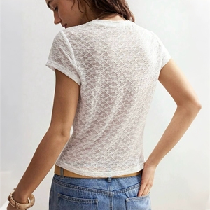 Nouveau haut personnalisé imprimé à manches courtes pour femme 808 Spring avec dentelle transparente et empiècements - Product Image 4