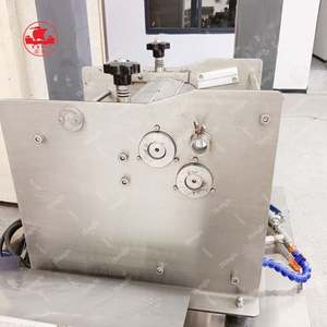 Machine électrique automatique d'éminceur de poisson en acier inoxydable de haute qualité pour le traitement d'élimination de la peau de poisson - Product Image 1