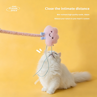 Baguette de jeu pour chat assortie avec plumes et pompon, jouet interactif pour chatons d'intérieur, bâton de jeu pour animaux de compagnie, cadeau promotionnel personnalisé avec logo pour chat