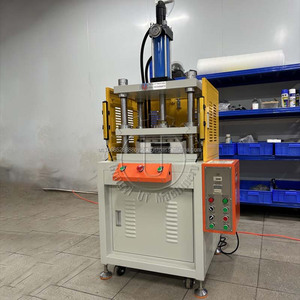 เครื่องทำบาธบอมแบบกึ่งอัตโนมัติ PLC สำหรับใช้ในบ้าน รุ่น Custom Molds 10T ความจุสูง 720 ชิ้น/ชม. เครื่องทำสบู่ก้อนแบบแข็ง - Product Image 3