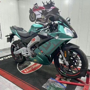 Moto Supersportiva <span class=keywords><strong>Aprilia</strong></span> GPR150-250R Usata, Monocilindrica, Raffreddata ad Acqua, ABS, 6 Marce, Trasmissione a Catena, Motore Brushless, Serbatoio da 15.4L - Product Image 3
