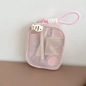 Pochette de Maquillage Portable en Maille de Polyester Respirante pour Femme – Sac de Rangement Mignon à Fermeture Éclair pour Voyage et Organisation (Petit Format) - Product Image 5