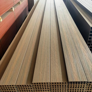 Tarima de WPC hueca de <span class=keywords><strong>3</strong></span>ª generación al por mayor, 140x22mm, acabado mate con grano de madera 3D - Product Image 1