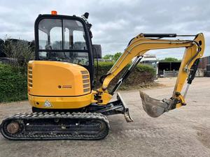 Excavatrice d'occasion bon marché de 1 tonne 2 tonnes mini excavatrice d'occasion CAT 302.7D mini excavatrice Caterpillar CAT 302.7D d'occasion - Product Image 2