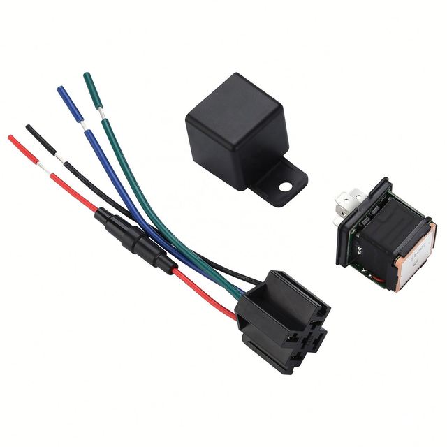 Small Hidden GPS Tracker for ST-907 Automotive with Real-time Tracking Remote Cut-Off Power & 2G SIM Card